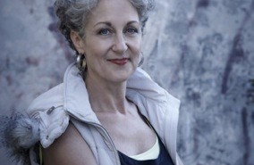Meet Elizabeth Farrelly